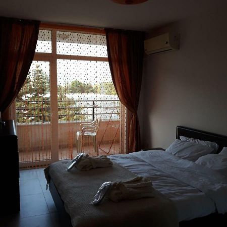 Apartament Grand Kamelia Apartment Pantai Sunny Luaran gambar