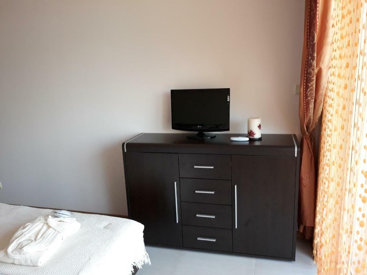 Apartament Grand Kamelia Apartment Pantai Sunny Luaran gambar