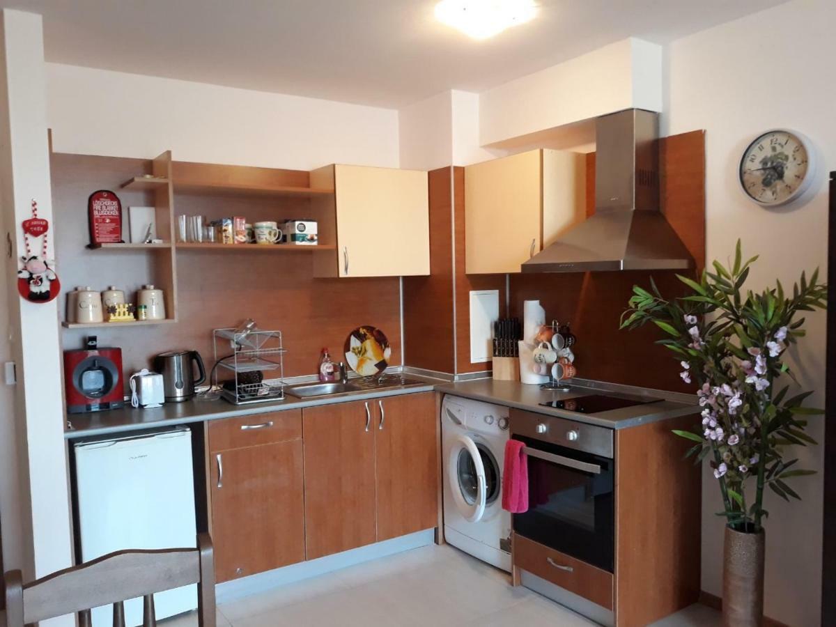 Apartament Grand Kamelia Apartment Pantai Sunny Luaran gambar