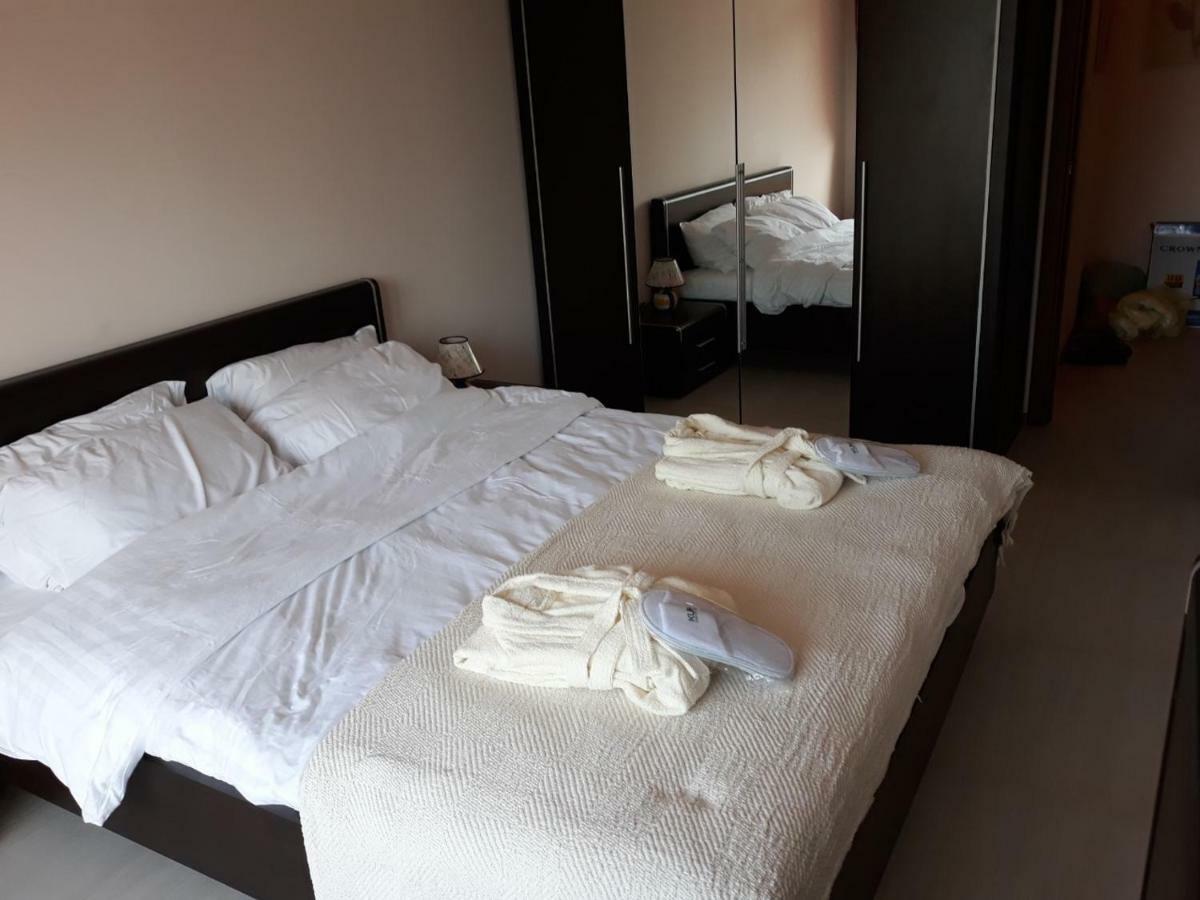 Apartament Grand Kamelia Apartment Pantai Sunny Luaran gambar